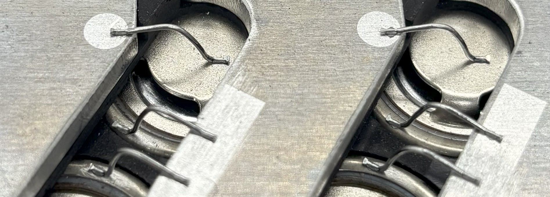 Ultrasonic wire-bond loop and bond interface (macro)